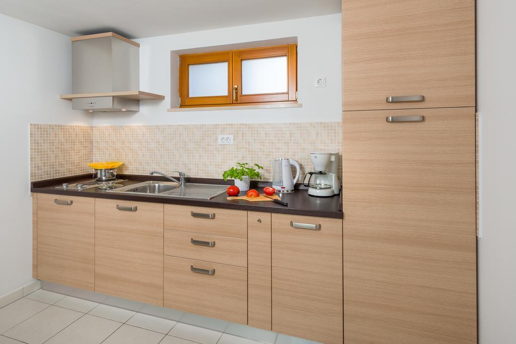 Apartments Vallum โบล ภายนอก รูปภาพ